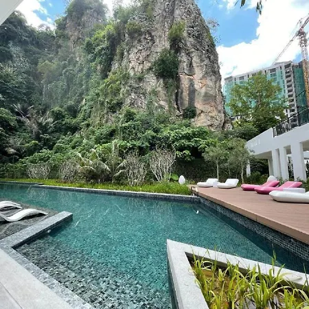 The Cove At Ipoh Garden East 7 Pax Cozy Fully Air Con Suite Exterior photo